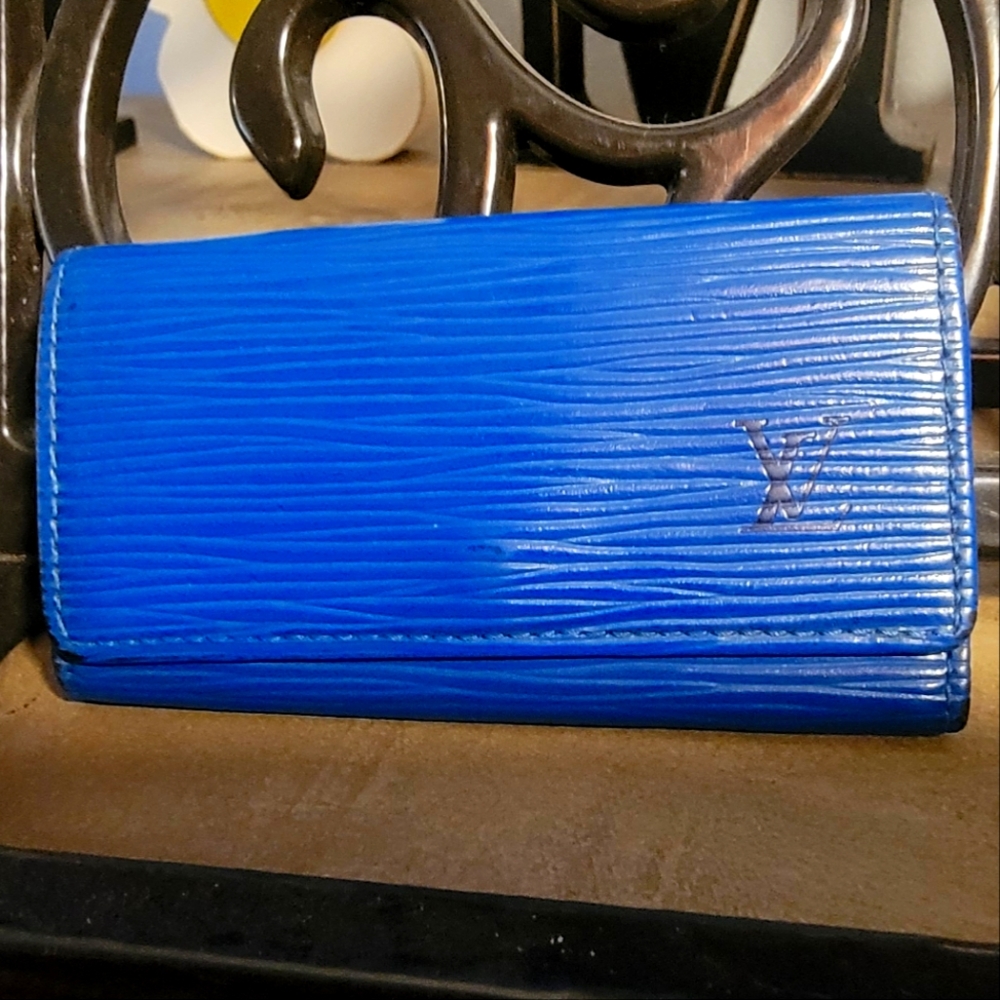 Louis Vuitton Blue Epi Keyholder